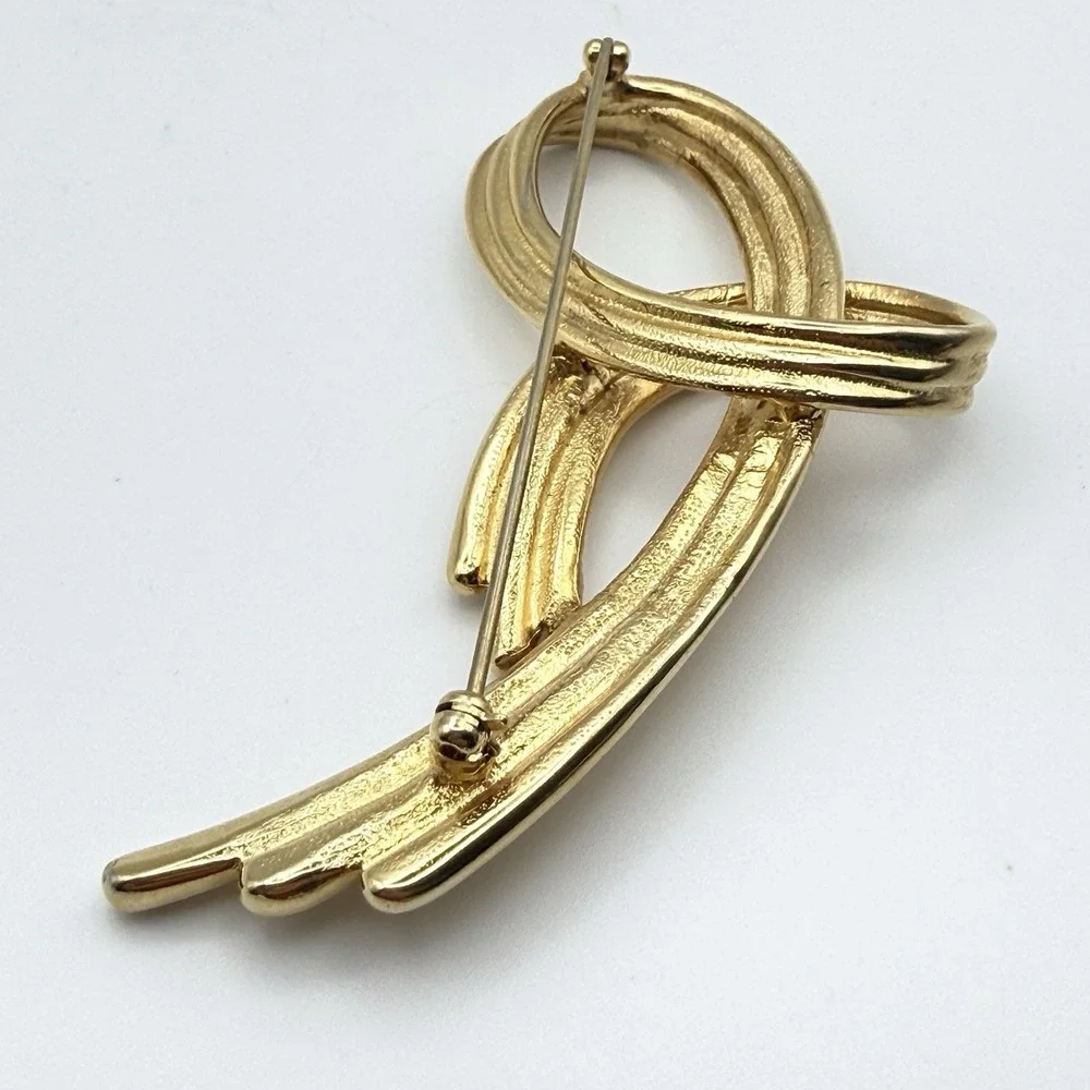 Vintage Gold Tone Knot Brooch Modernist Ribbon Swirl Statement Pin Bold  2.75